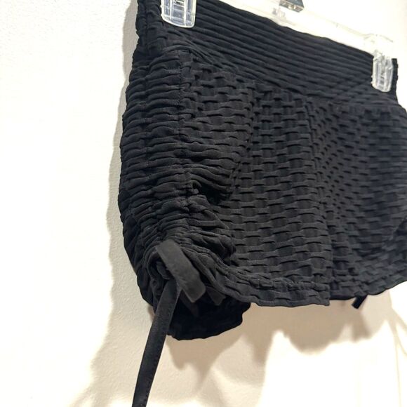 Bootie Shorts Stretch Black Textured Sexy Cinched Butt Tie Sides Womens sz S/M - Picture 2 of 5